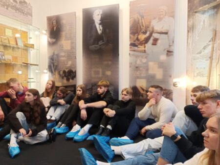 Svečiuose pas Sruogą